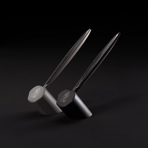 Pininfarina Cambiano Transition with Aluminum Desk Stand
