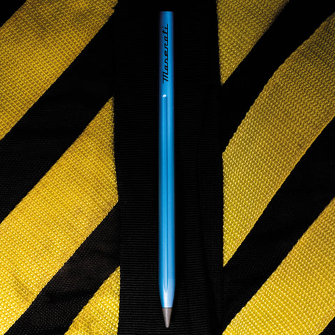 Pininfarina Segno "SMART Maserati Edition" pencil with grafeex tip and blue painted aluminum body with the Maserati logo in a yellow and black background.