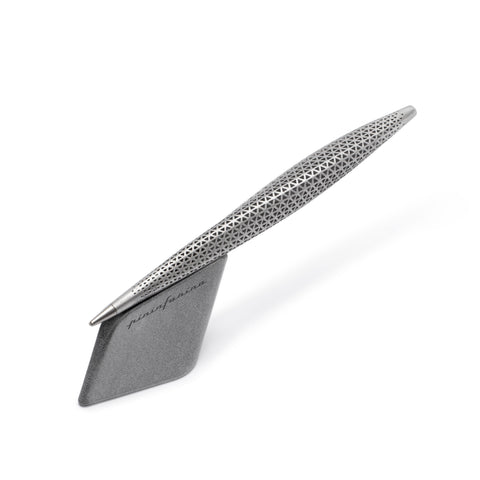 Pininfarina Speedform Transitions collections in its silver version on its stand