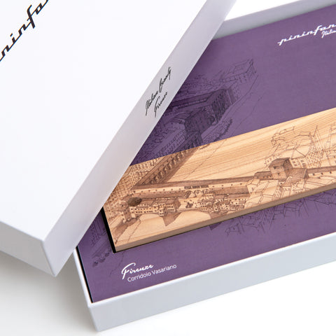 Packaging and base of the Pininfarina Segno "Cambiano Italian Beauty" Ethergraf Inkless or ballpoint pen with plans the city of Italy Florence in a white background.