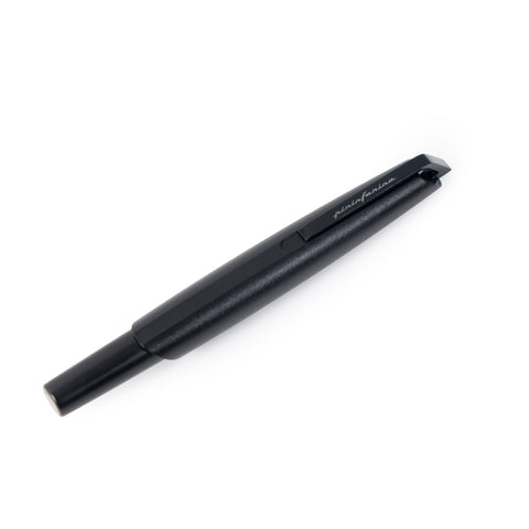 Pininfarina Segno "PF GO Rollerball" in its black version next to its packaging box.